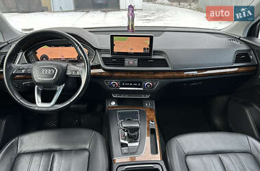 Внедорожник / Кроссовер Audi Q5 2017 в Хмельницком