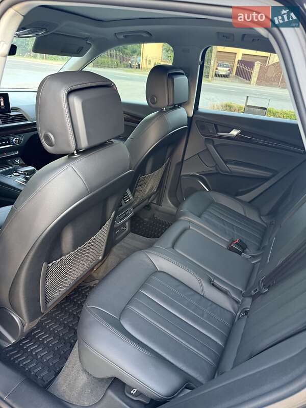 Внедорожник / Кроссовер Audi Q5 2020 в Львове