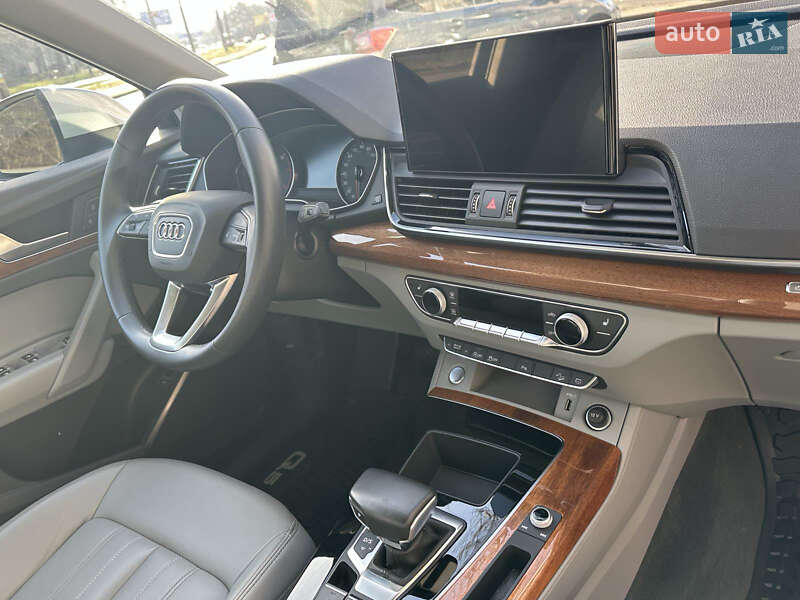 Внедорожник / Кроссовер Audi Q5 2022 в Одессе