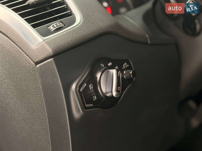 Внедорожник / Кроссовер Audi Q5 2015 в Дрогобыче