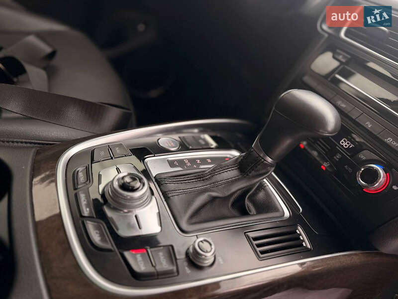 Внедорожник / Кроссовер Audi Q5 2015 в Дрогобыче