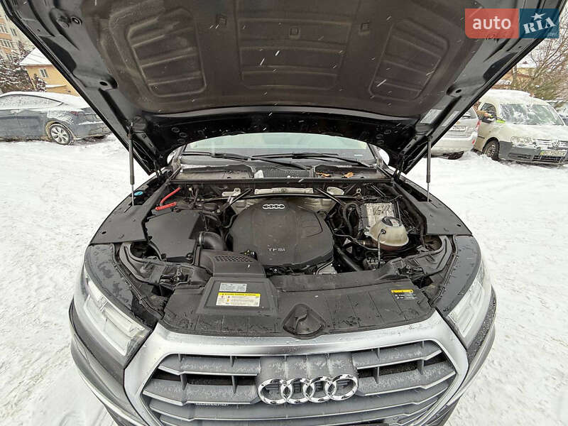 Внедорожник / Кроссовер Audi Q5 2017 в Львове