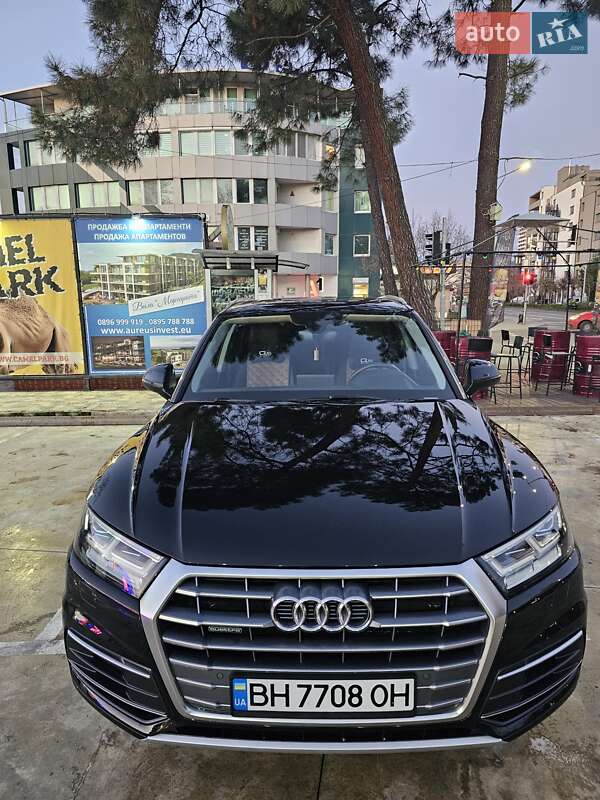 Внедорожник / Кроссовер Audi Q5 2019 в Одессе
