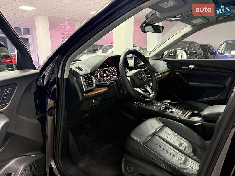 Внедорожник / Кроссовер Audi Q5 2017 в Полтаве