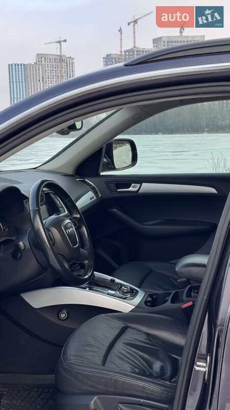 Внедорожник / Кроссовер Audi Q5 2009 в Киеве фото 7 Внедорожник / Кроссовер Audi Q5 2009 в Киеве
