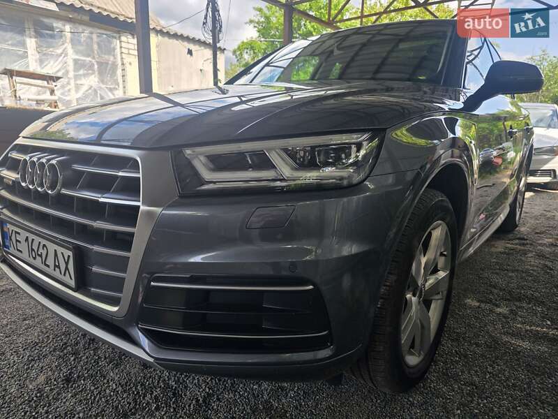 Внедорожник / Кроссовер Audi Q5 2018 в Днепре