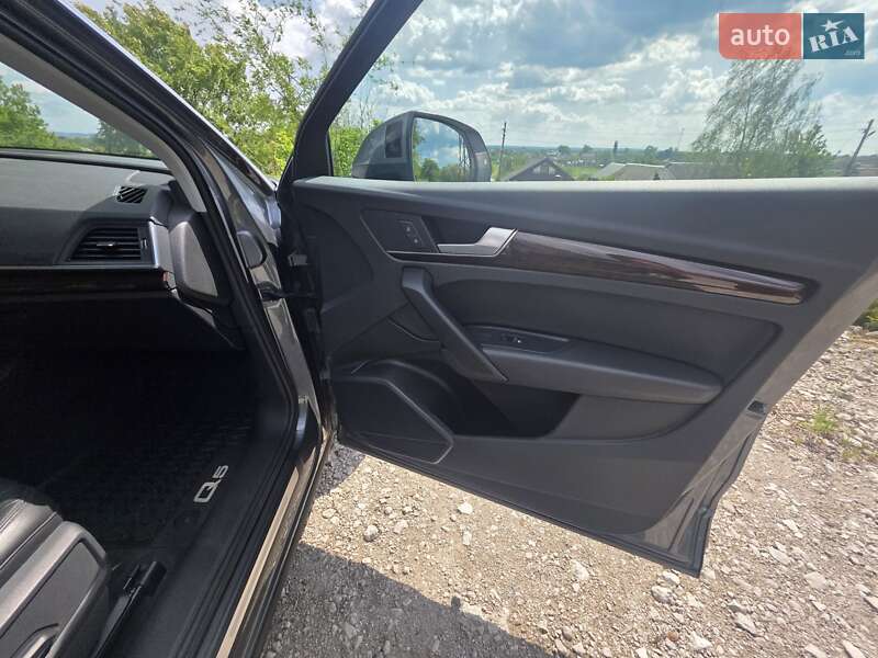 Внедорожник / Кроссовер Audi Q5 2018 в Днепре