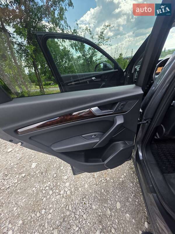 Внедорожник / Кроссовер Audi Q5 2018 в Днепре