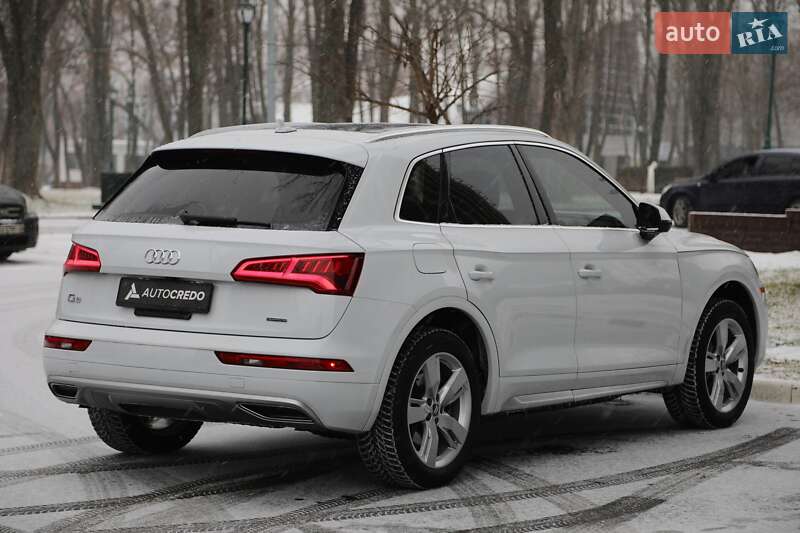 Внедорожник / Кроссовер Audi Q5 2019 в Харькове