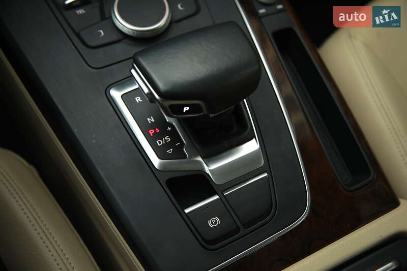 Внедорожник / Кроссовер Audi Q5 2019 в Харькове