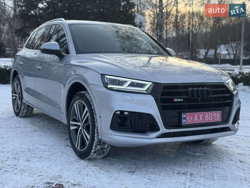 Внедорожник / Кроссовер Audi Q5 2019 в Лубнах