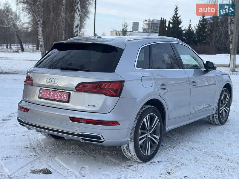 Внедорожник / Кроссовер Audi Q5 2019 в Лубнах