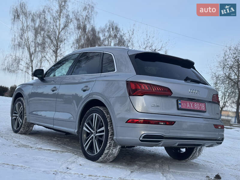 Внедорожник / Кроссовер Audi Q5 2019 в Лубнах