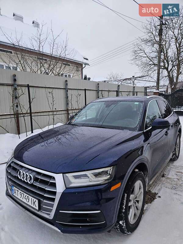 Внедорожник / Кроссовер Audi Q5 2020 в Ивано-Франковске