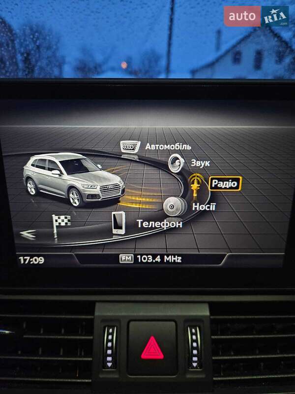 Внедорожник / Кроссовер Audi Q5 2020 в Ивано-Франковске