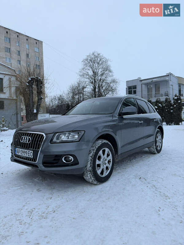 Внедорожник / Кроссовер Audi Q5 2015 в Каменец-Подольском