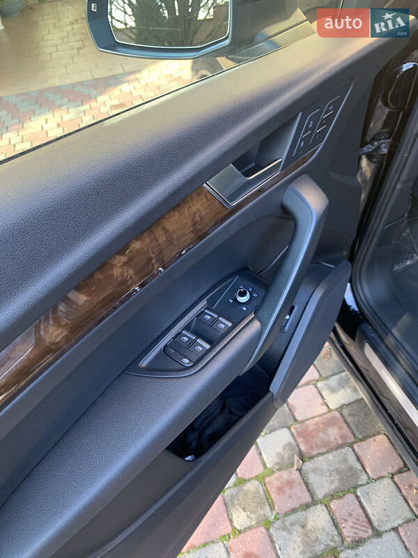 Внедорожник / Кроссовер Audi Q5 2017 в Ужгороде фото 14 Внедорожник / Кроссовер Audi Q5 2017 в Ужгороде