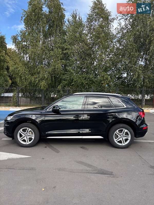 Внедорожник / Кроссовер Audi Q5 2018 в Белогородке