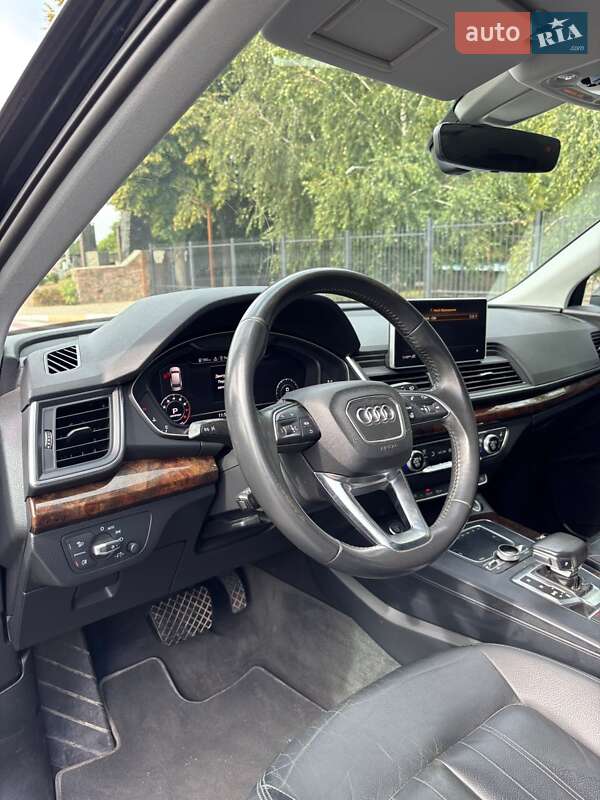 Внедорожник / Кроссовер Audi Q5 2018 в Белогородке