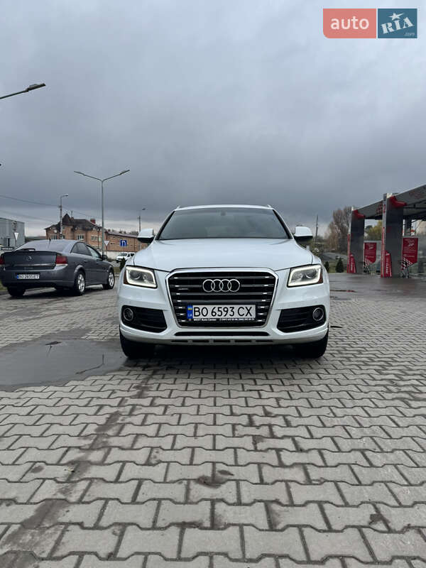 Внедорожник / Кроссовер Audi Q5 2012 в Тернополе