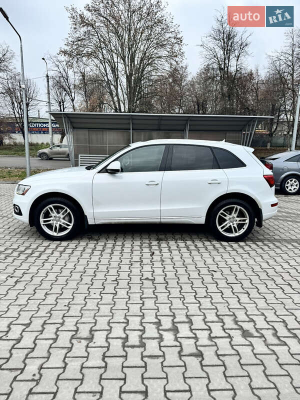 Внедорожник / Кроссовер Audi Q5 2012 в Тернополе
