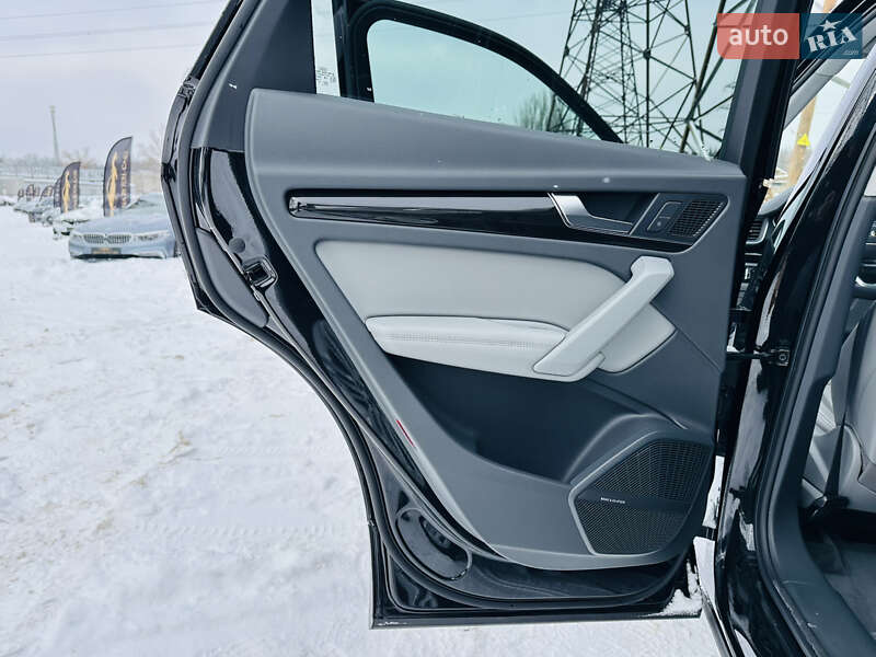 Внедорожник / Кроссовер Audi Q5 2019 в Харькове