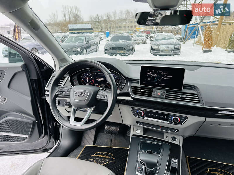 Внедорожник / Кроссовер Audi Q5 2019 в Харькове