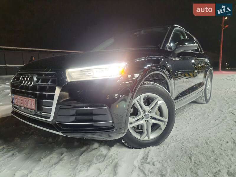 Внедорожник / Кроссовер Audi Q5 2018 в Днепре