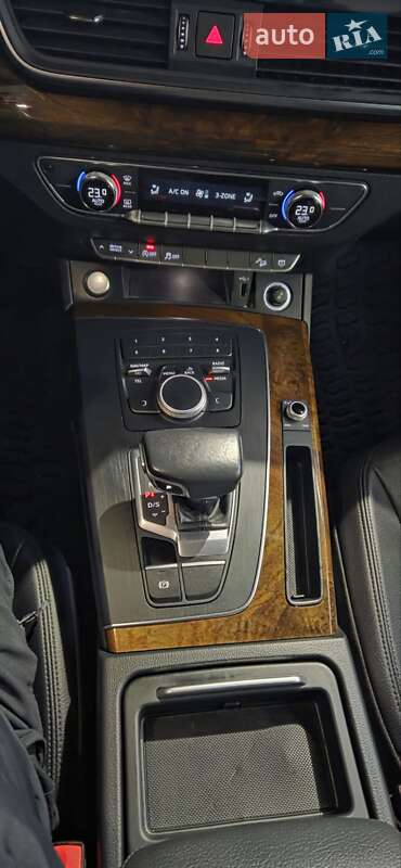 Внедорожник / Кроссовер Audi Q5 2018 в Днепре