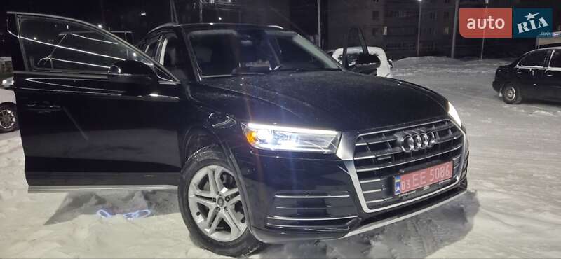 Внедорожник / Кроссовер Audi Q5 2018 в Днепре