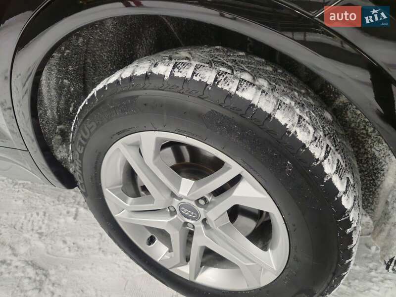 Внедорожник / Кроссовер Audi Q5 2018 в Днепре