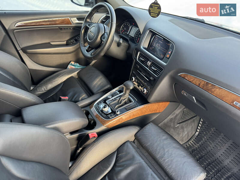 Внедорожник / Кроссовер Audi Q5 2014 в Луцке