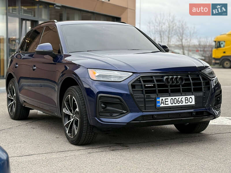 Внедорожник / Кроссовер Audi Q5 2020 в Днепре