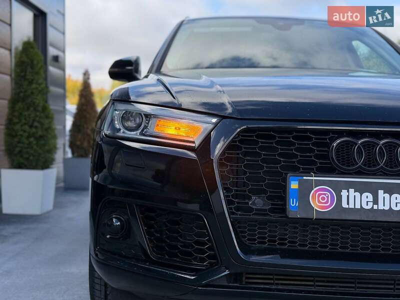 Внедорожник / Кроссовер Audi Q5 2017 в Ровно