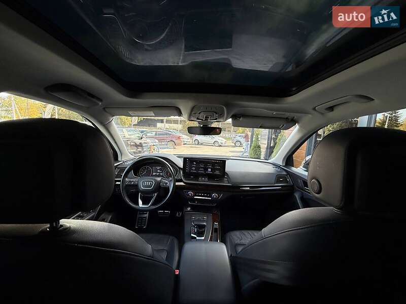 Внедорожник / Кроссовер Audi Q5 2017 в Ровно