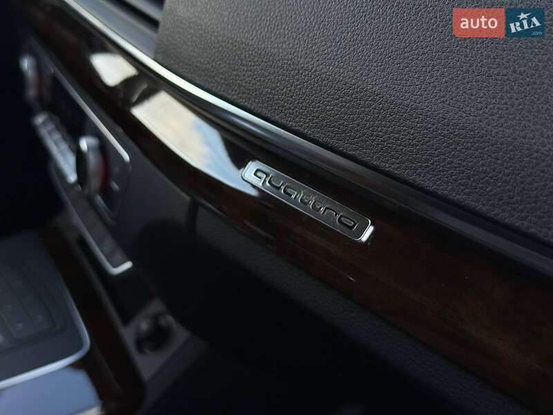 Внедорожник / Кроссовер Audi Q5 2017 в Ровно