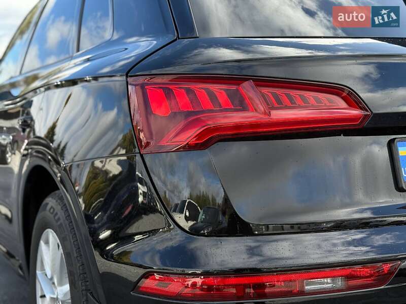 Внедорожник / Кроссовер Audi Q5 2017 в Ровно