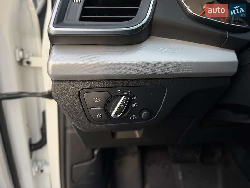 Внедорожник / Кроссовер Audi Q5 2018 в Киеве