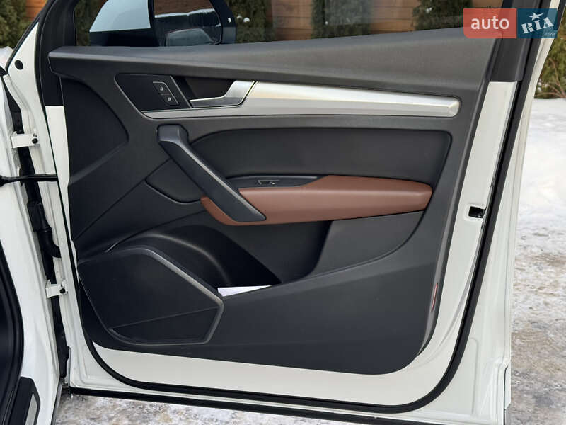 Внедорожник / Кроссовер Audi Q5 2018 в Киеве