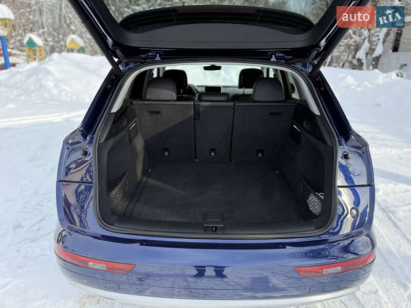 Внедорожник / Кроссовер Audi Q5 2018 в Тернополе