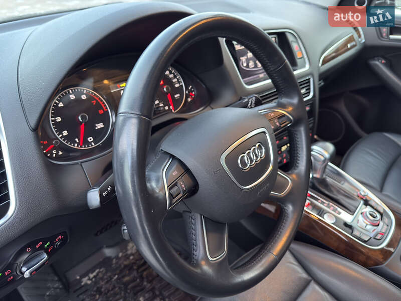 Внедорожник / Кроссовер Audi Q5 2015 в Полтаве