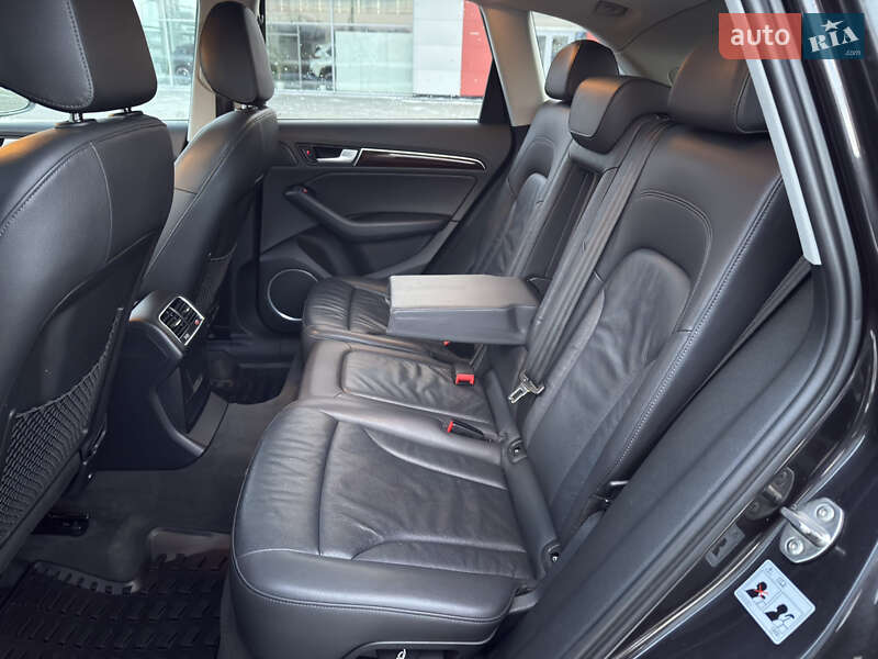 Внедорожник / Кроссовер Audi Q5 2015 в Полтаве