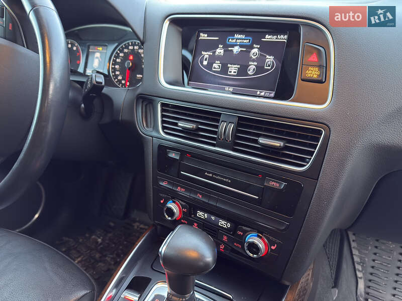 Внедорожник / Кроссовер Audi Q5 2015 в Полтаве