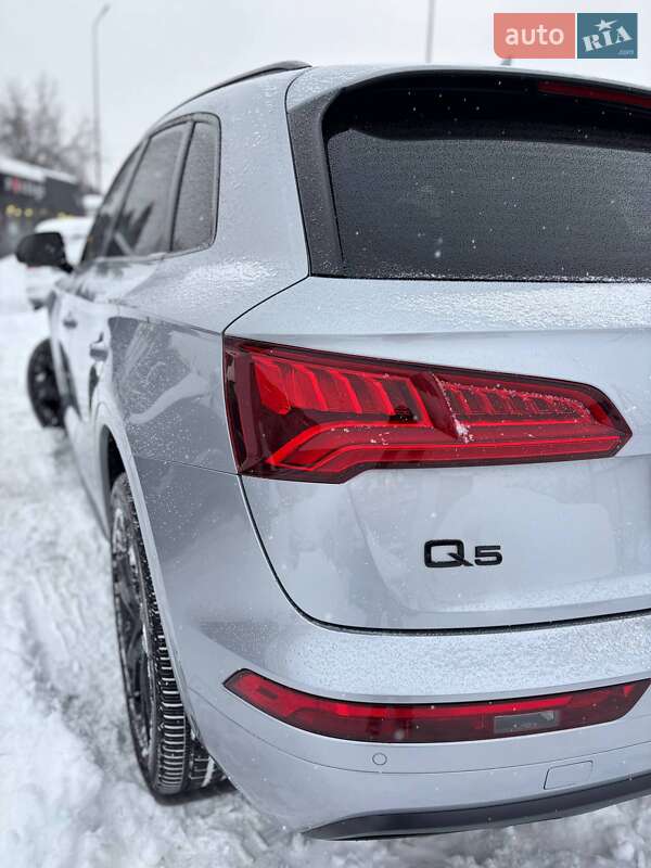 Внедорожник / Кроссовер Audi Q5 2018 в Стрые