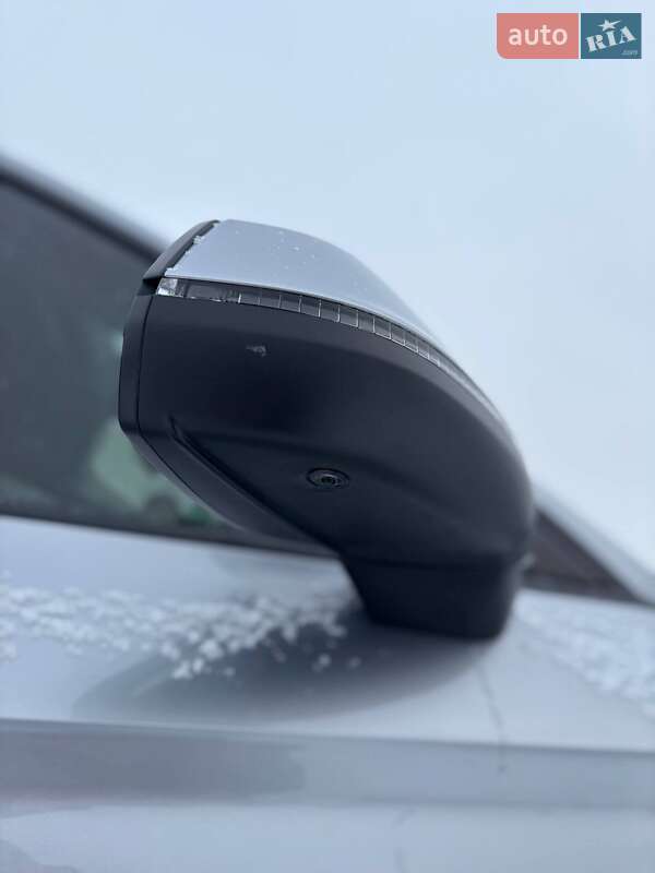 Внедорожник / Кроссовер Audi Q5 2018 в Стрые