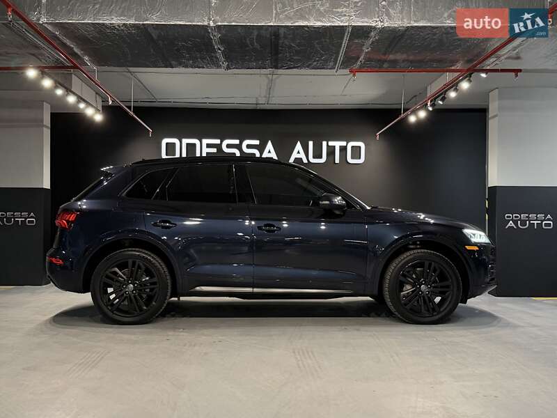 Внедорожник / Кроссовер Audi Q5 2018 в Одессе