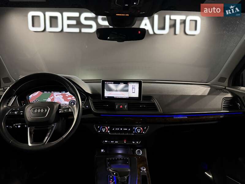 Внедорожник / Кроссовер Audi Q5 2018 в Одессе