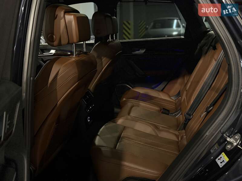 Внедорожник / Кроссовер Audi Q5 2018 в Одессе