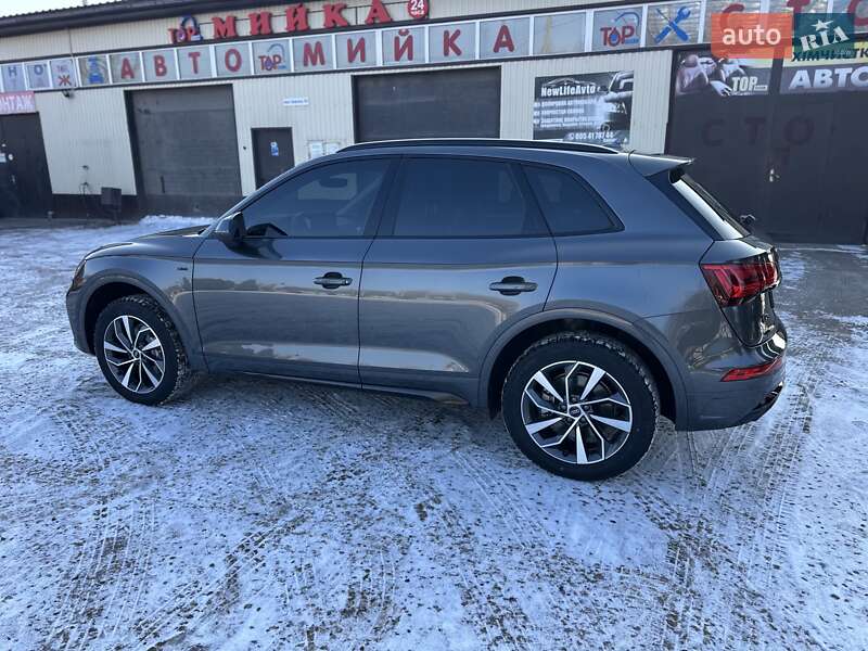 Внедорожник / Кроссовер Audi Q5 2023 в Сумах