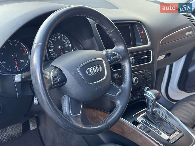 Внедорожник / Кроссовер Audi Q5 2015 в Коломые
